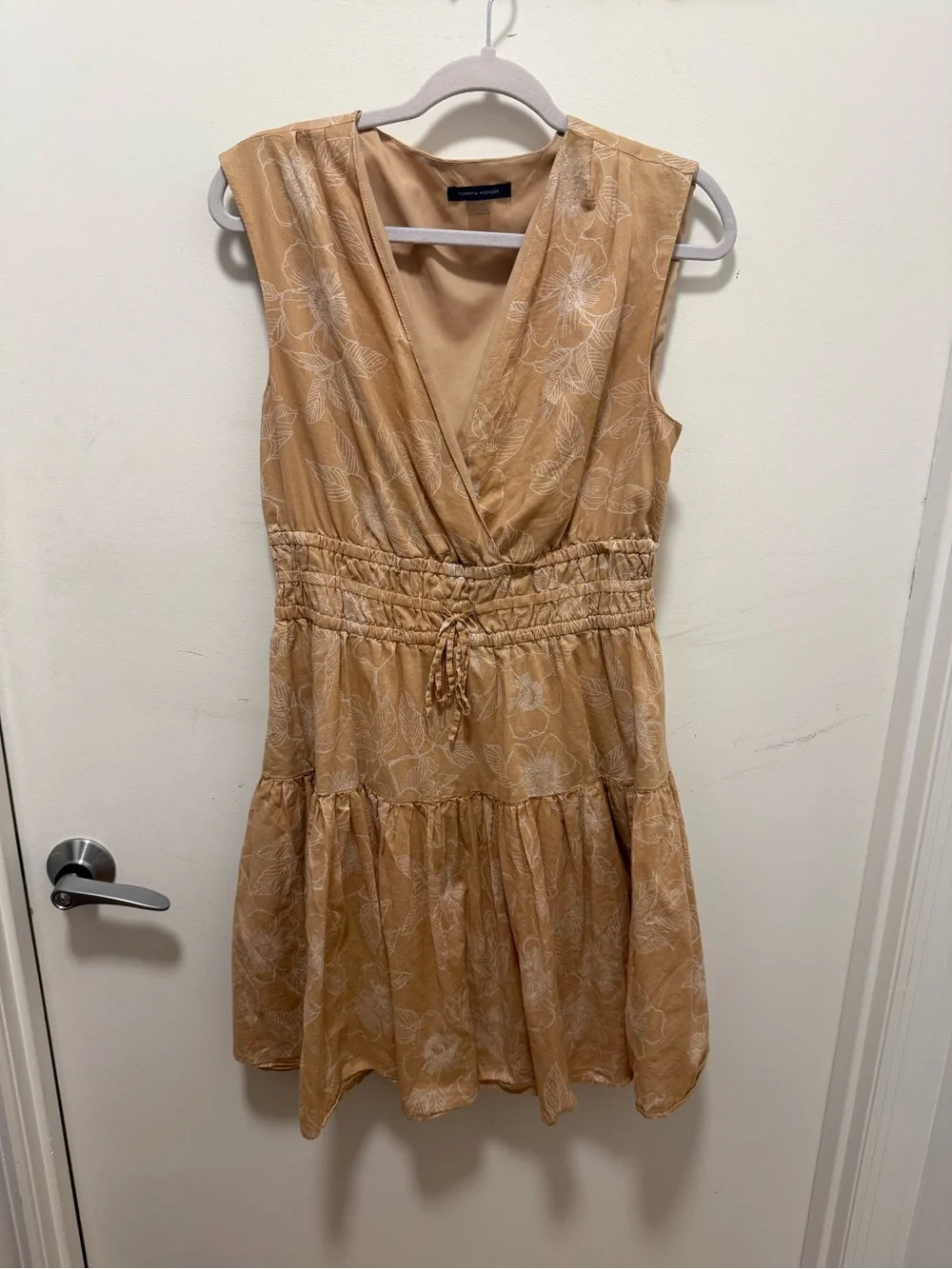 Tommy Hilfiger Tan Floral Sleeveless Wrap Mini Dress - Picture 1 of 3